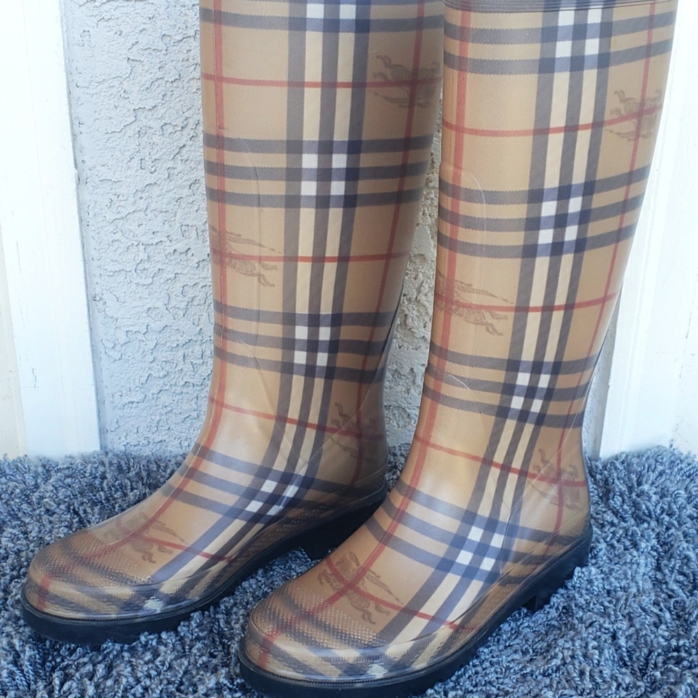 Burberry Rain Boots Size 38